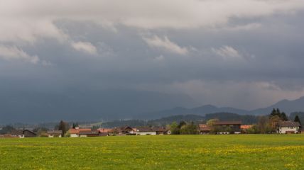 Heute Blitz und Donner mit Unwettergefahr im Süden! Vorhersage