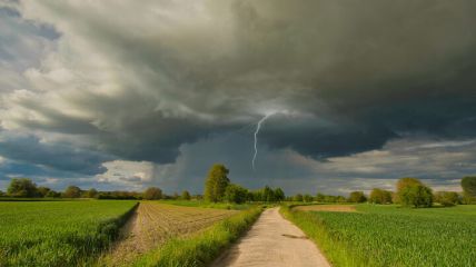 Nach dem sonnigen und hochsommerlichen Wetter, teils schwere Gewitter. Vorhersage