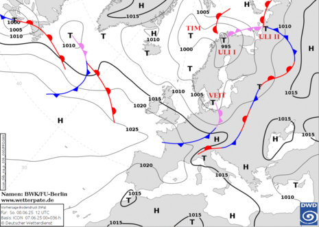 Abbildung 1: Prognostizierte Wetterlage für Europa und den Ostatlantik für Sonntag, 8. Juni2025 um 14 Uhr mit Tief VEIT über der westlichen Ostsee. (Quelle: TKB/DWD)