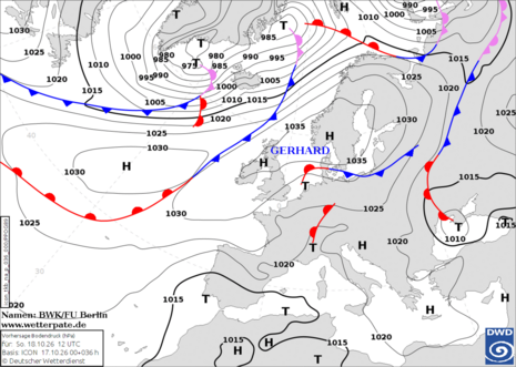 Vorhersage Bodenwetterkarte mit Isobaren, Fronten und Namen für Hoch- und Tiefdruckgebiete für Sonntag, 18.10.2026, 12 UTC. Quelle: Deutscher Wetterdienst
