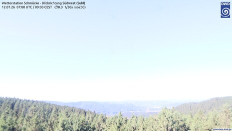 milchiger Himmel auf Grund der Mie-Streuung am 12.07.2026 an der Wetterstation Schmücke