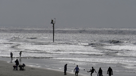 Im Gegenlicht am Meer 