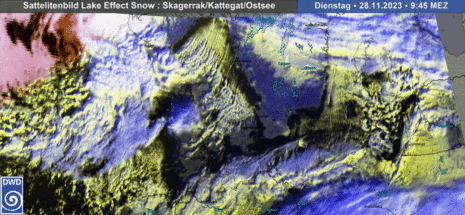 Satellitenbild mit Lake Snow Effect im Bereich von Skagerrak/Kattegat und westlicher Ostsee am Dienstag (28.11.2023) (Quelle Deutscher Wetterdienst)