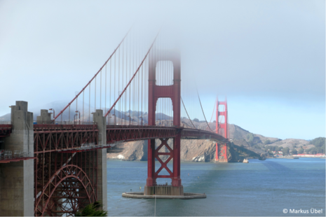 Golden Gate Bridge vom Nebel verhüllt am 13. Oktober 2022, 16:45 Uhr (Ortszeit)