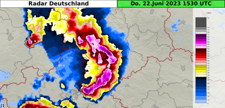 Radarbild der Unwetterzelle von Kassel (Bow-Echo)