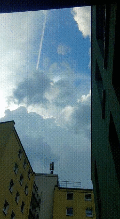 Video von Sebastian Baranek, aufgenommen am 29. Mai 2018 über Würzburg.