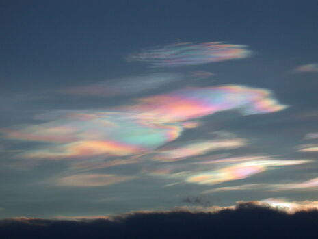 Abb. 2: Bild von Stratosphärenwolken.