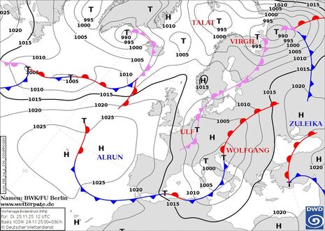Prognosekarte Bodendruck und Lage der Fronten mit Namen der steuernden Hoch- und Tiefdruckgebiete für den heutigen Dienstag, den 25.11.2025 12 UTC
