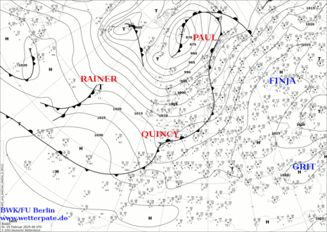 Bodenwetterkarte mit Namen der Druckgebilde vom 25.02.2025, 00 UTC (Quelle: DWD/ FU Berlin)