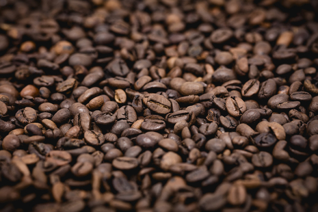 Geröstete Kaffeebohnen (Quelle Wikipedia)