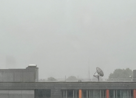 Regen am 21.09.2025 um 8:40 Uhr MESZ an der DWD-Zentrale (Quelle: Simon Trippler, DWD)