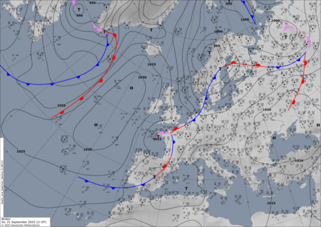Bodenanalyse von Druck und Fronten, Sonntag, 21.09.025 12 UTC
