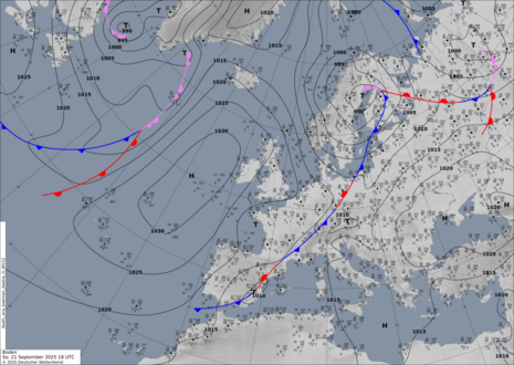 Bodenanalyse von Druck und Fronten, Sonntag, 21.09.025 18 UTC
